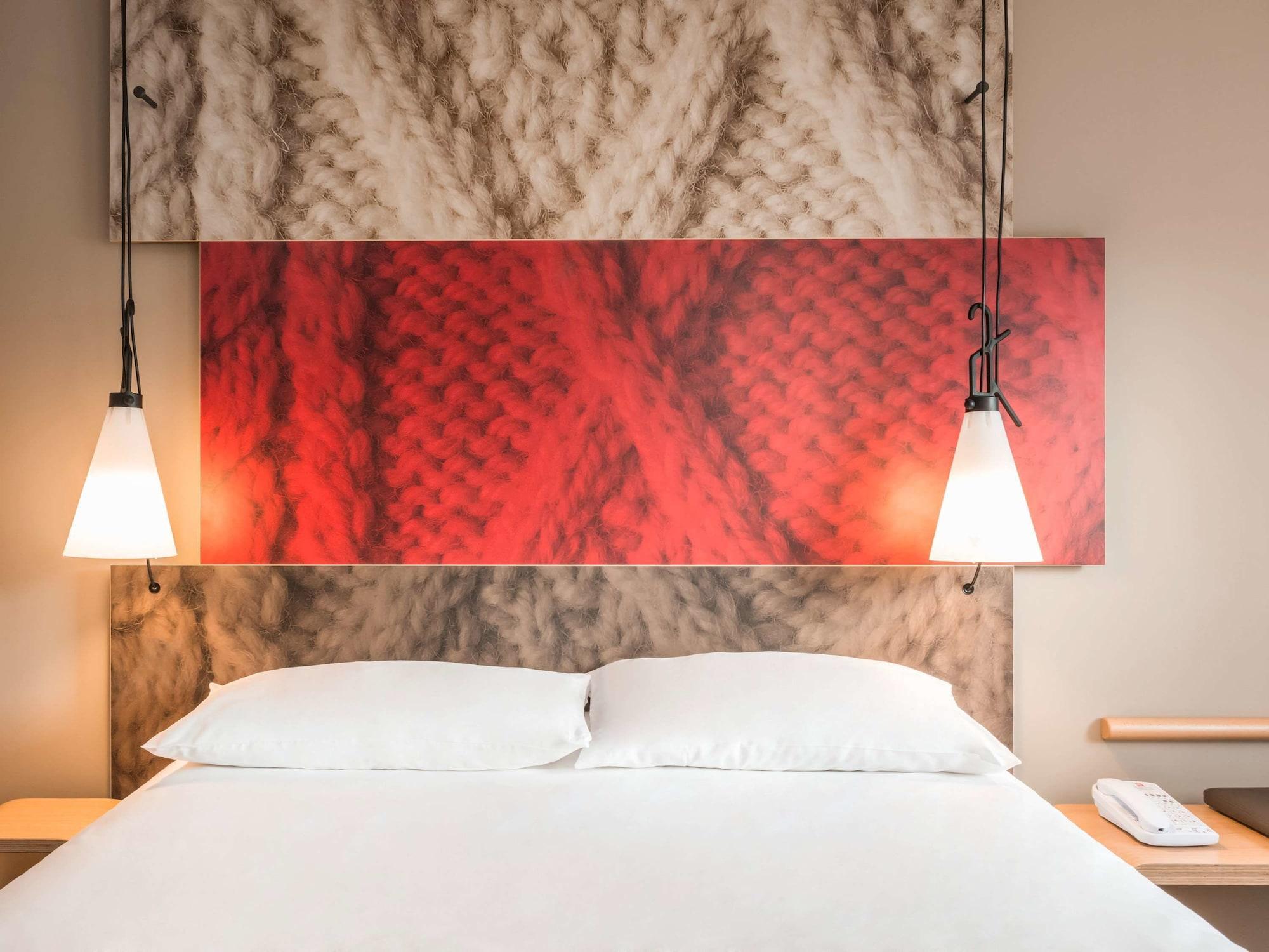 Hotel Ibis Lisboa Liberdade Exterior photo