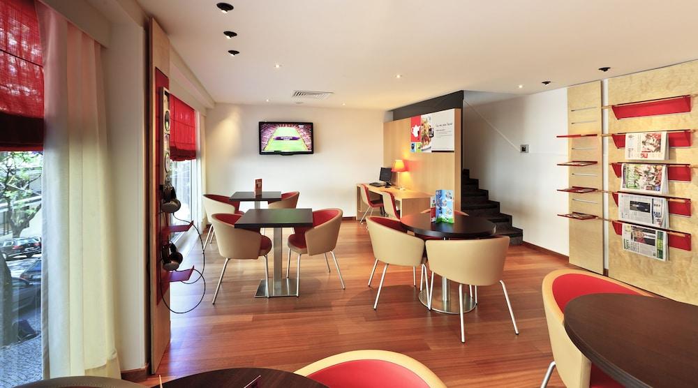Hotel Ibis Lisboa Liberdade Exterior photo