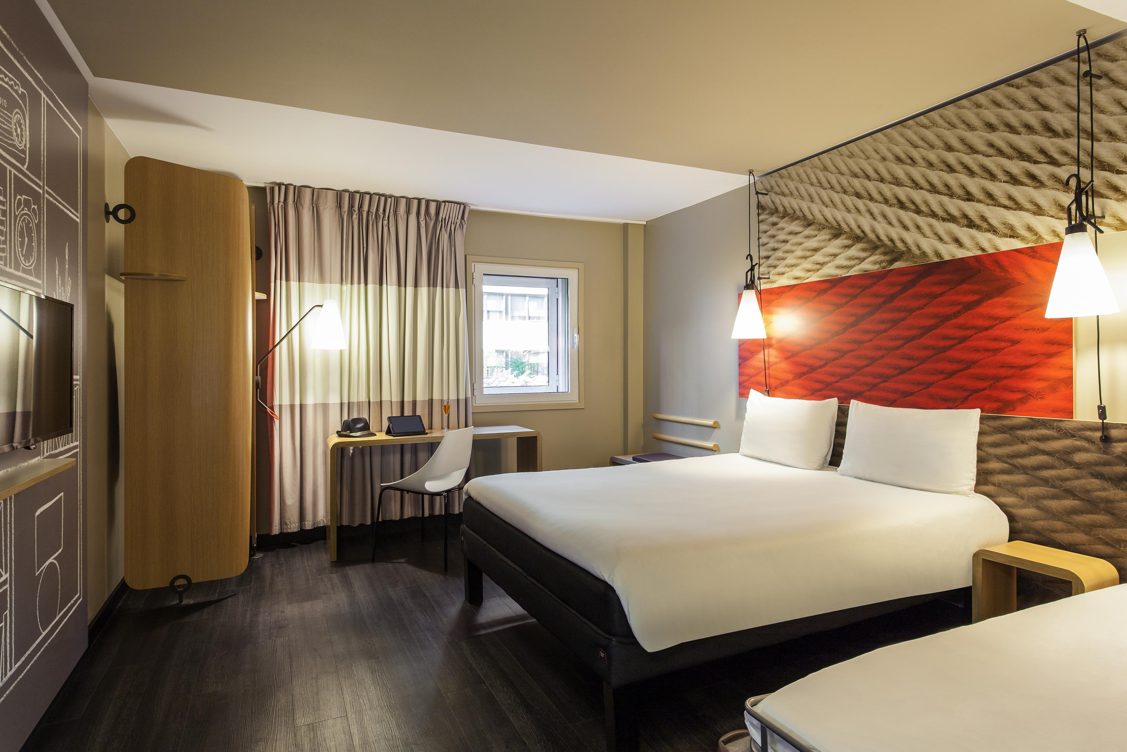 Hotel Ibis Lisboa Liberdade Exterior photo