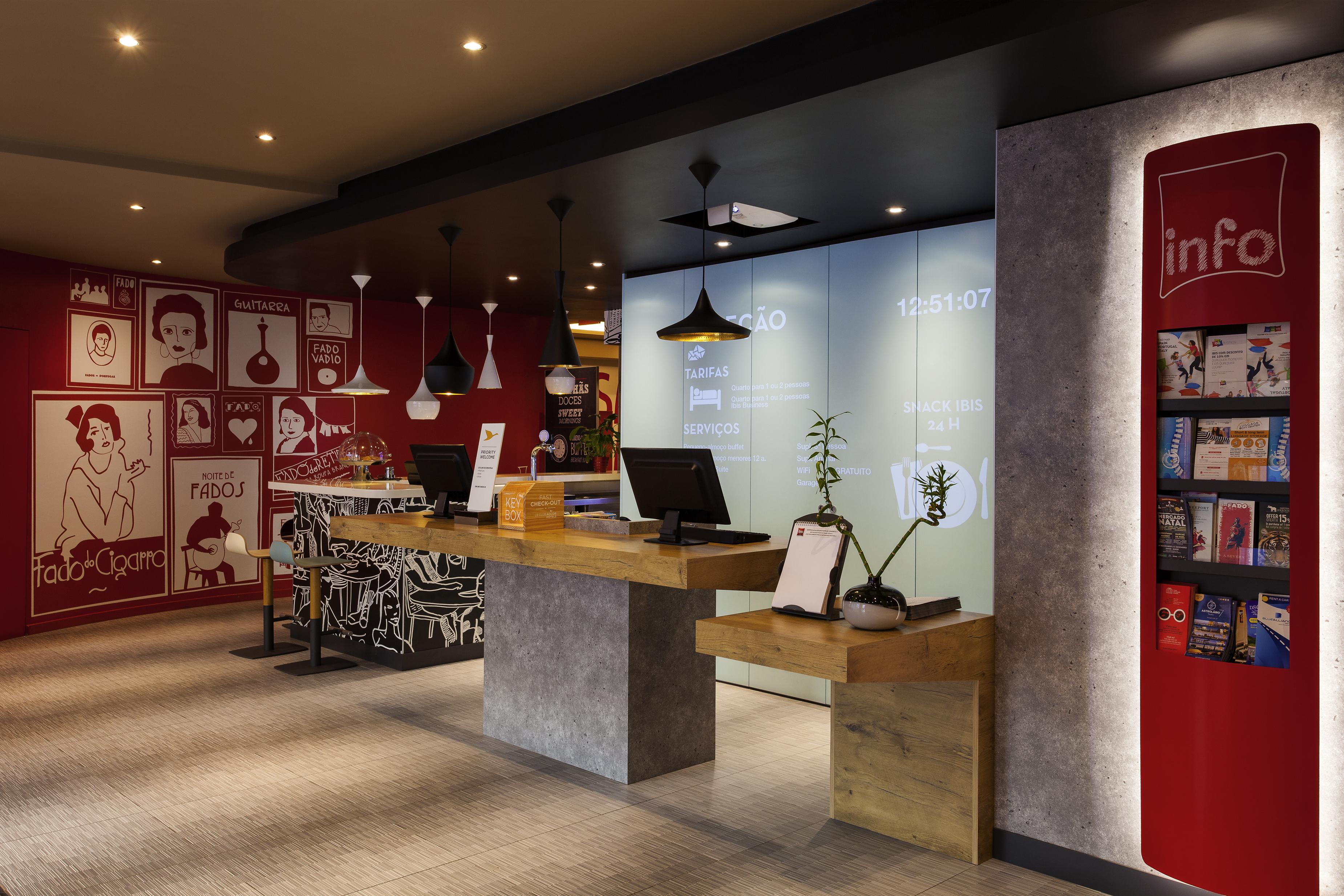 Hotel Ibis Lisboa Liberdade Exterior photo